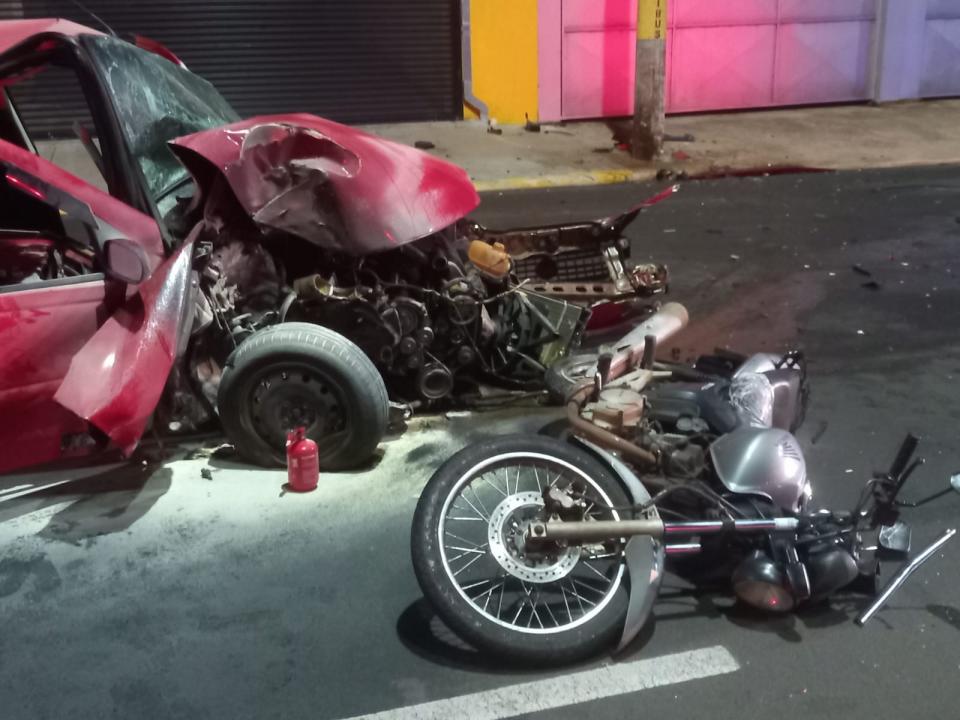 Foto 3 de 4 — Morre uma das vítimas de grave acidente na Via Expressa
